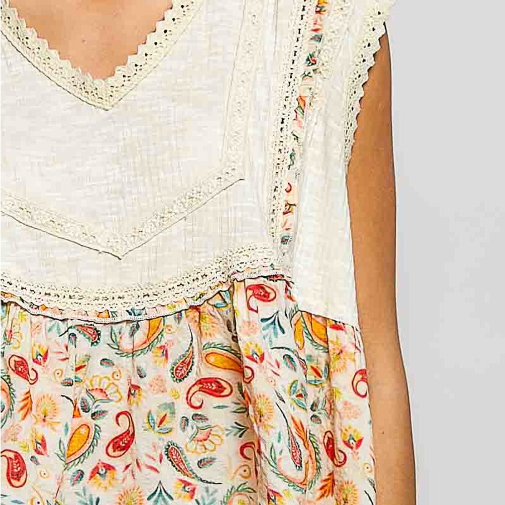 POL Paisley Ruffle Top - Picture 2 of 6